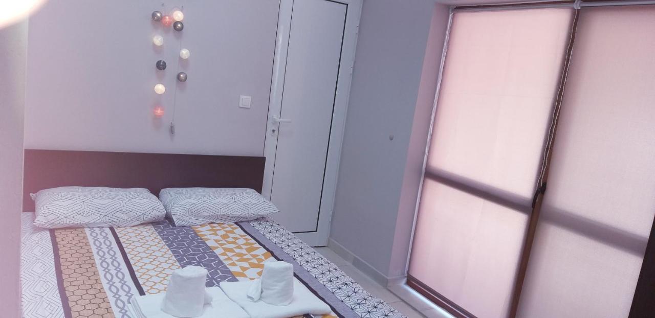 Апартаменти В Помориебей Комплекс Pomorie Exteriör bild