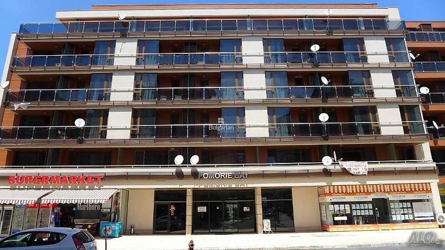 Апартаменти В Помориебей Комплекс Pomorie Exteriör bild